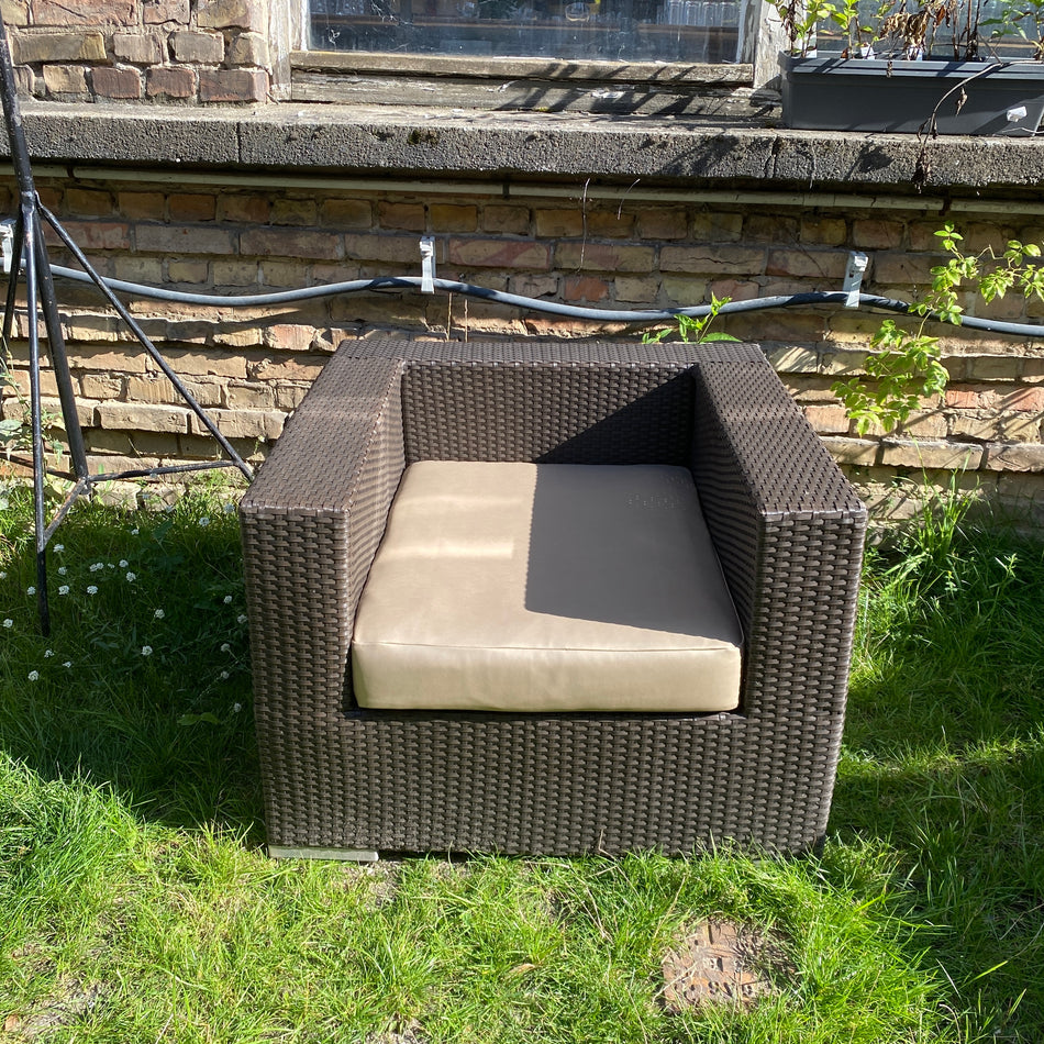talfa Cube Sessel gebraucht golden grau Kunststoff outdoor