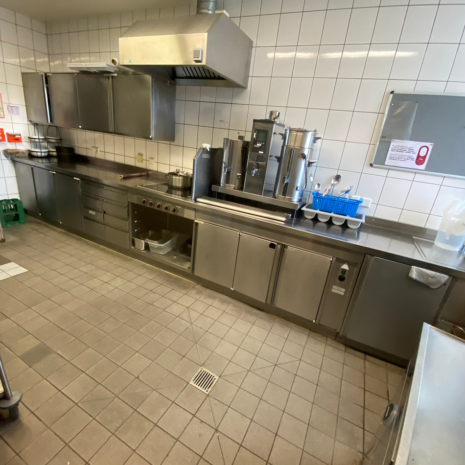 Gastro Edelstahl  Küchenzeile gebraucht Edelstahl 590cm