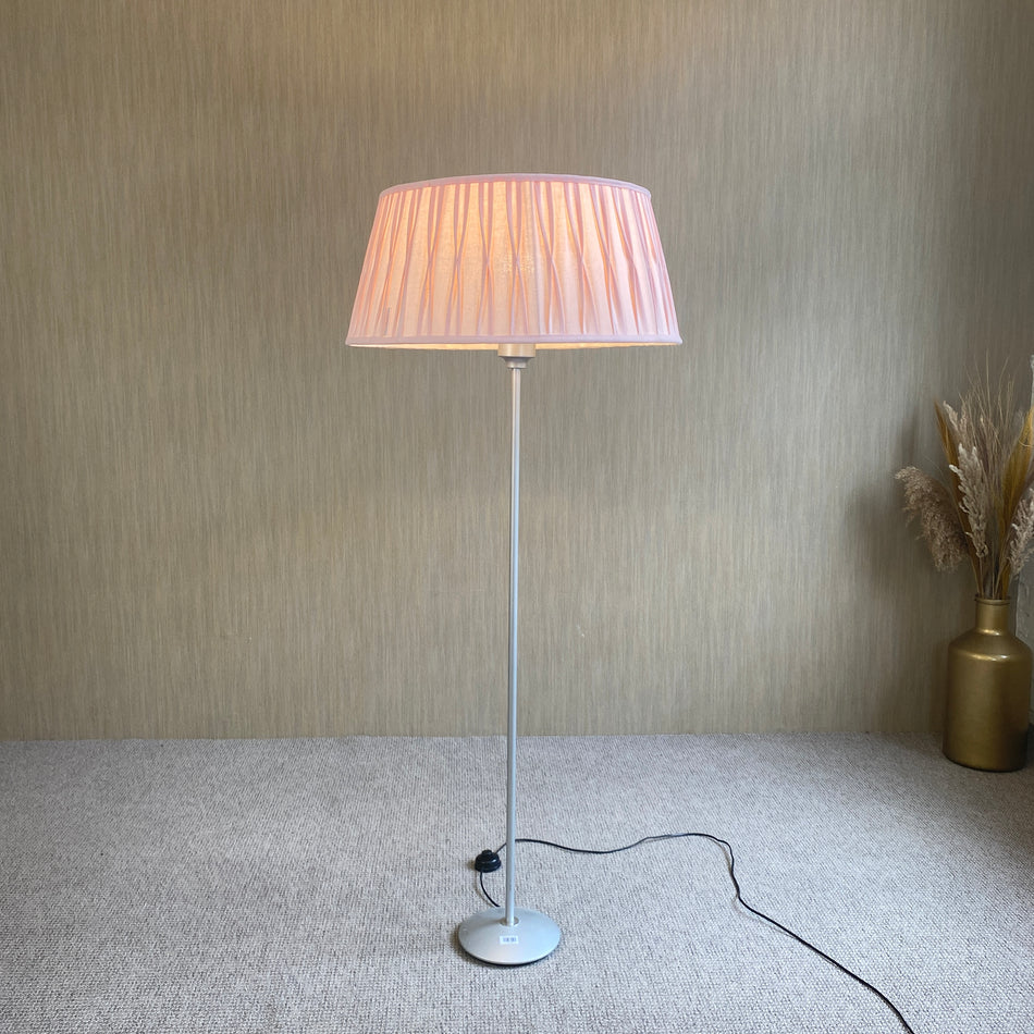 Stehlampe rosa silbern Metall Stoffschirm Lampe