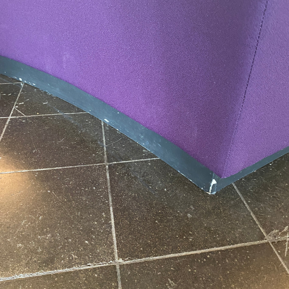 Sitzbank gebraucht lila gepolstert 220cm Sitzelement
