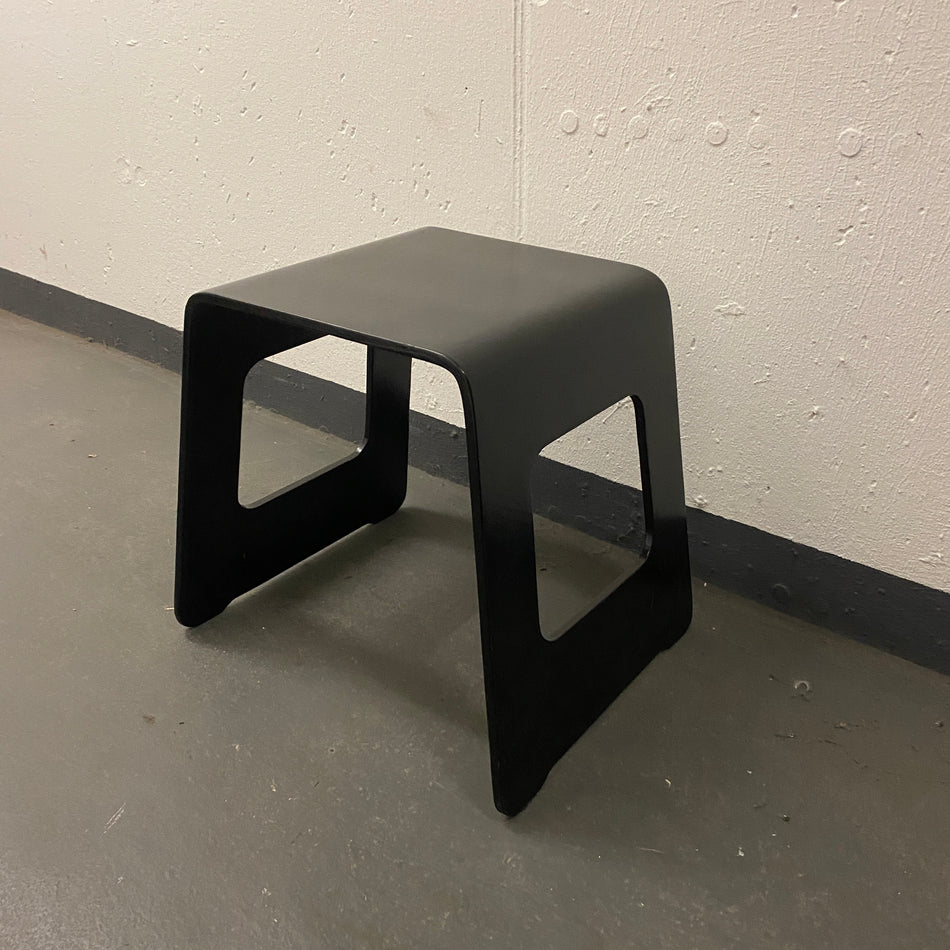 Design Hocker Beistelltisch Schwarz Minimalistisch Holz Modern gebraucht