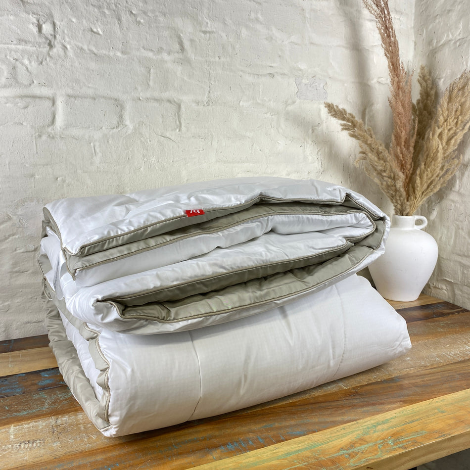 Beyosa Duvet Bettdecke 155x220 Decke Neuware
