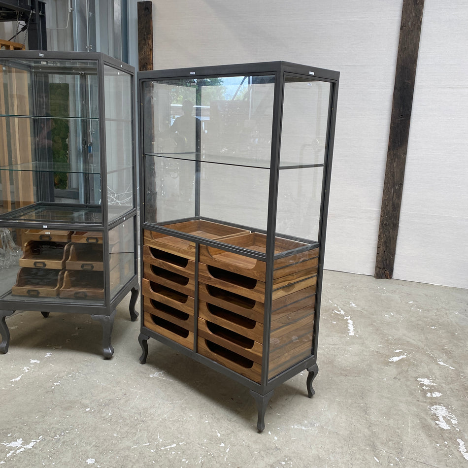 Gusseisen Schrank Akazie Holz Metall Industrial Vitrine
