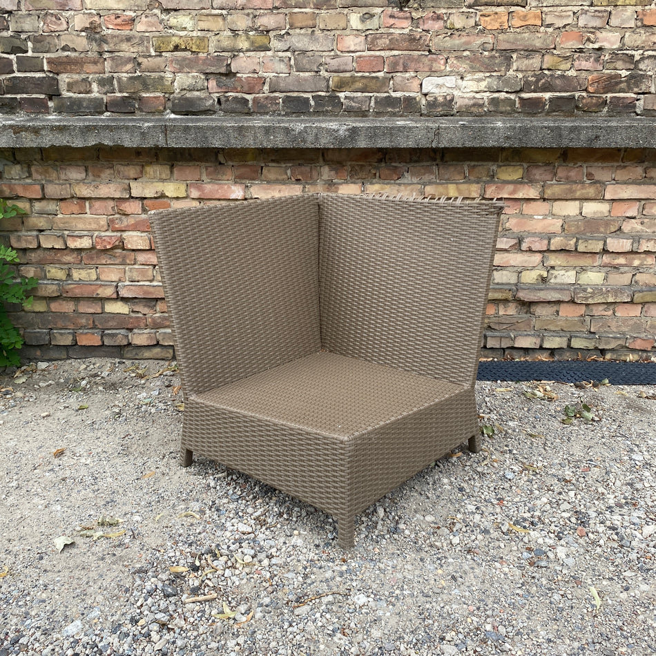 Outdoor Rattan Ecksessel gebraucht Mangelware