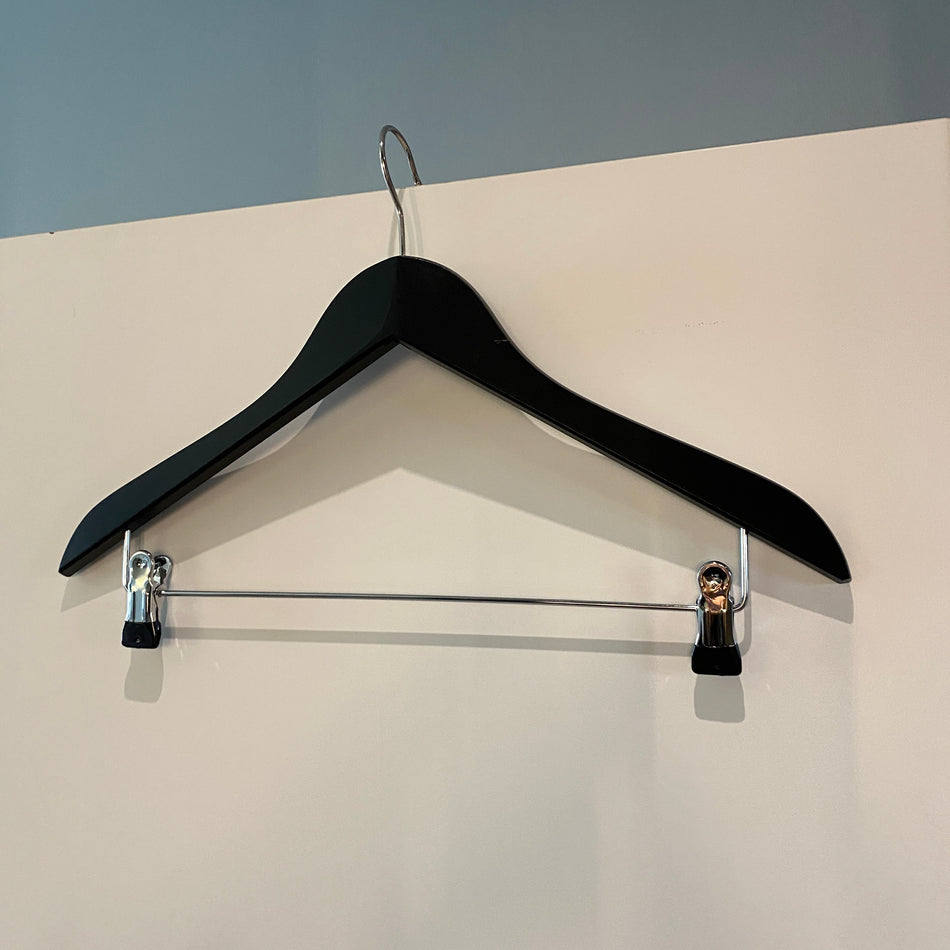 Kleiderbügel mit Hosensteg und Klammer Bügel schwarz