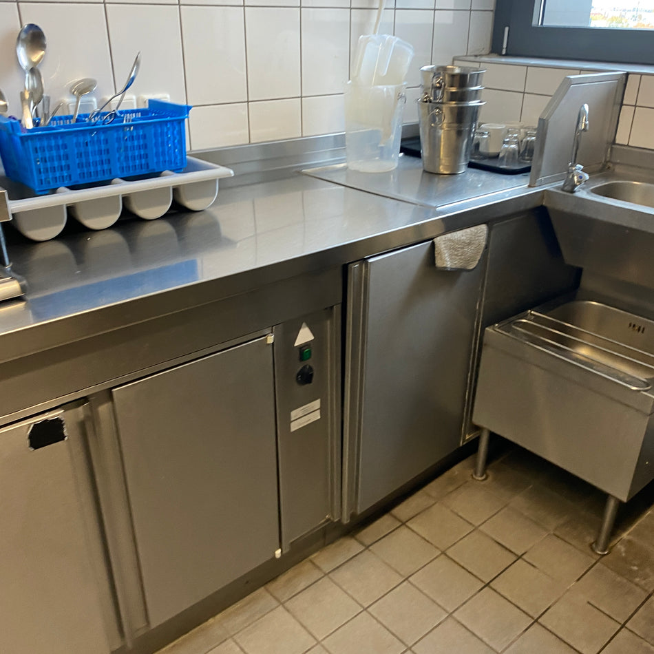 Gastro Edelstahl  Küchenzeile gebraucht Edelstahl 590cm