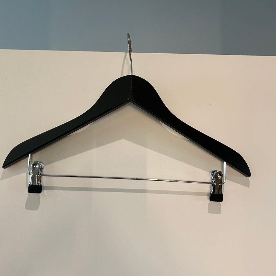 Kleiderbügel mit Hosensteg und Klammer Bügel schwarz