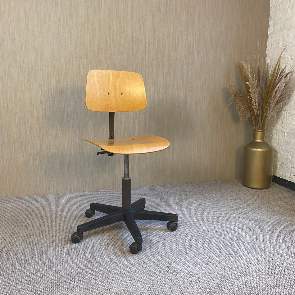 Vintage Schulstuhl Lehrerstuhl Bürodrehstuhl gebraucht Multiplex Stuhl