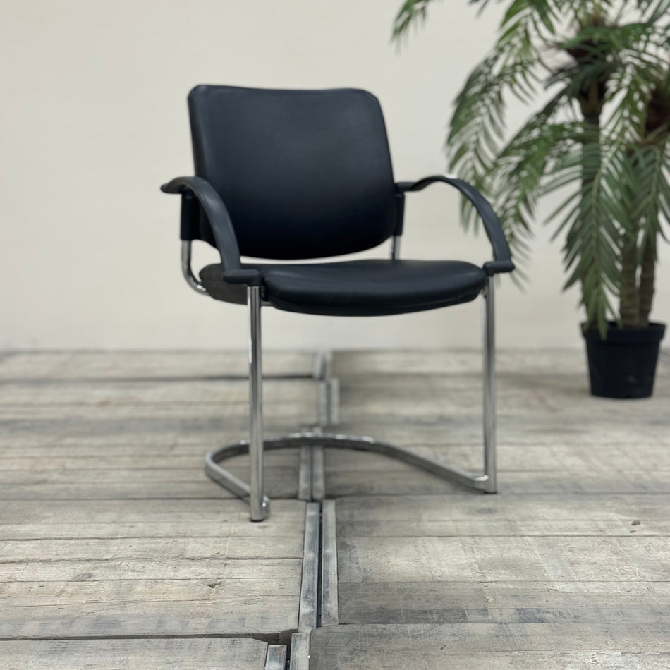 Topstar Besucherstuhl schwarz Freischwinger Stuhl gebraucht