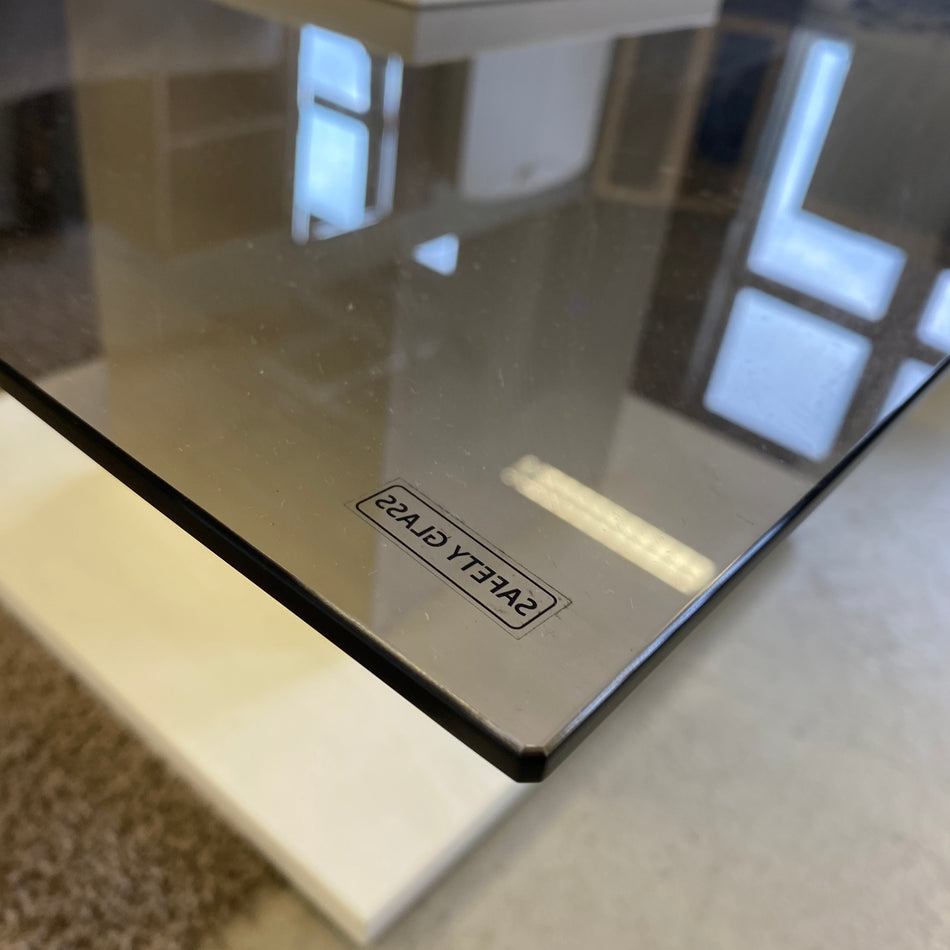 Moderner Couchtisch mit Rauchglasplatte & Holz Dekor – stylisch & stabil Tisch