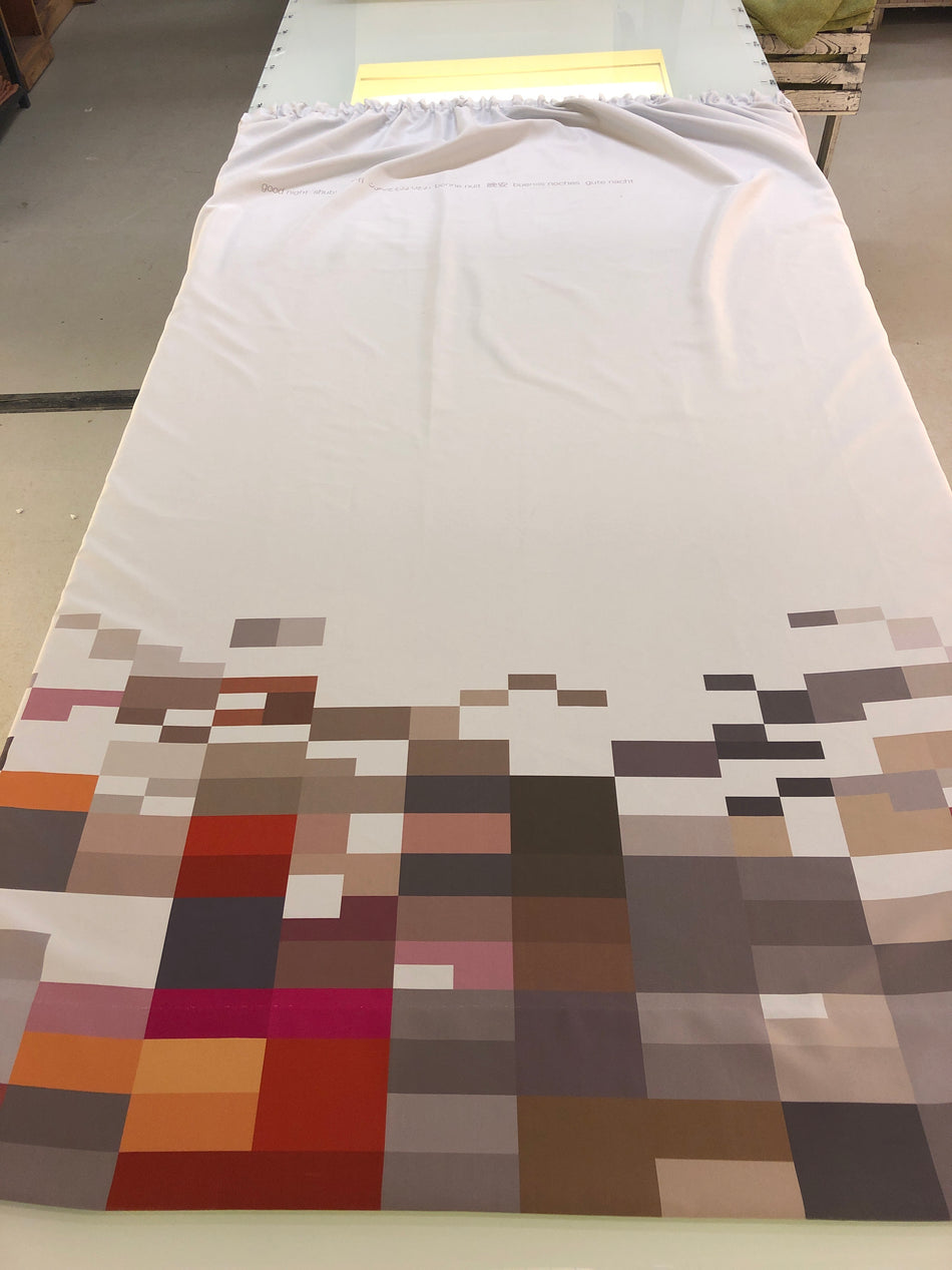 Gardine Vorhang Verdunkler 200x110 hellgrau gemustert gebraucht