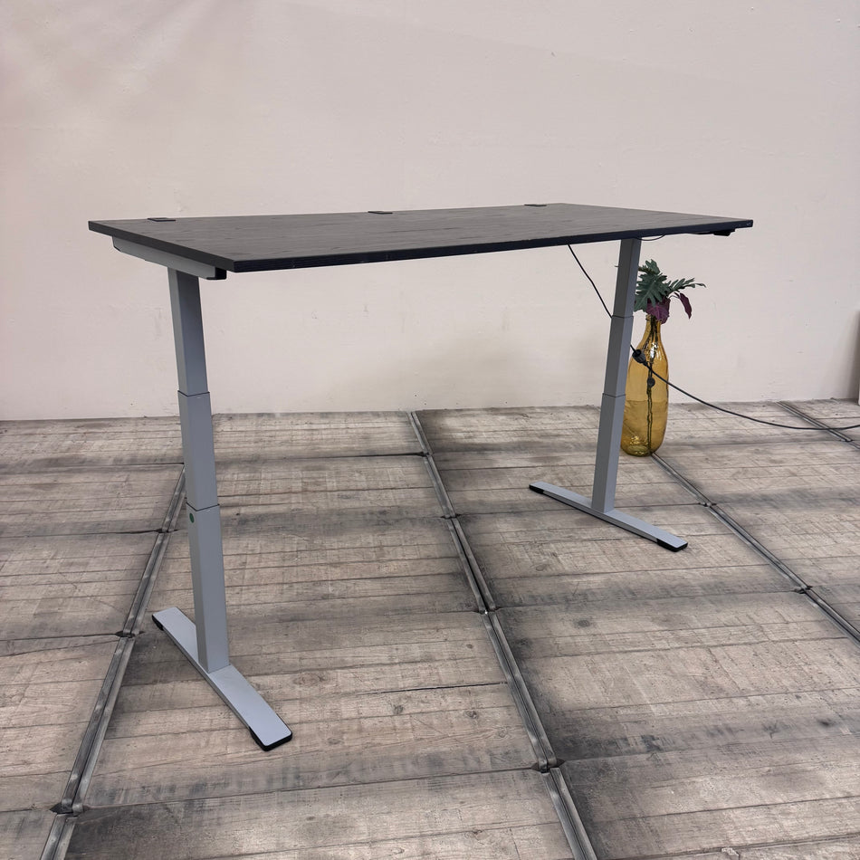 Elektrisch höhenverstellbarer OKA Schreibtisch 180x90 Anthrazit Arbeitsplatz Büro Tisch gebraucht