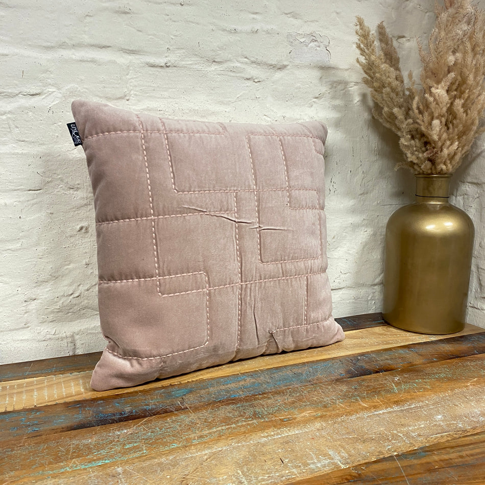 Unique Living Nika Zierkissen altrosa gesteppt Dekokissen 45x45 Neuware