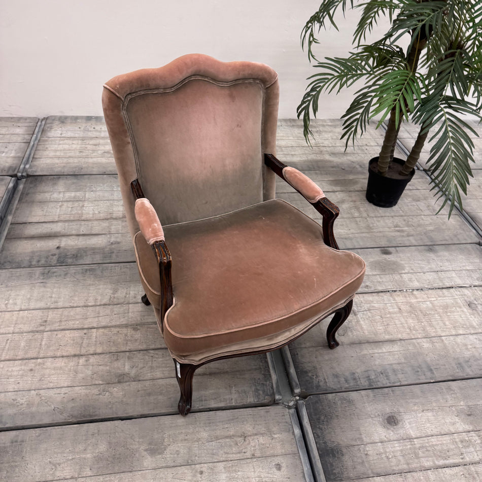 Eleganter Louis-XVI-Sessel braun Stilmöbel 5-Sterne Schlosshotel