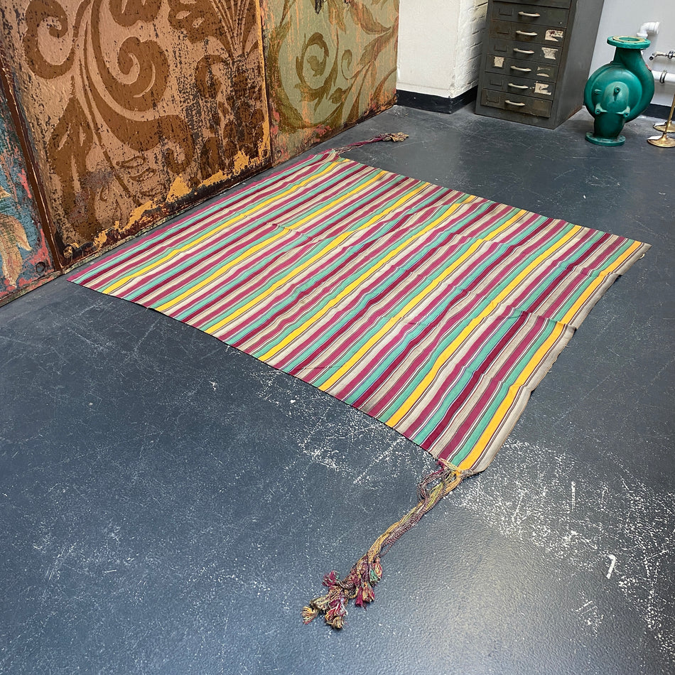 Vintage Teppich bunt gebraucht Stoff 180x160