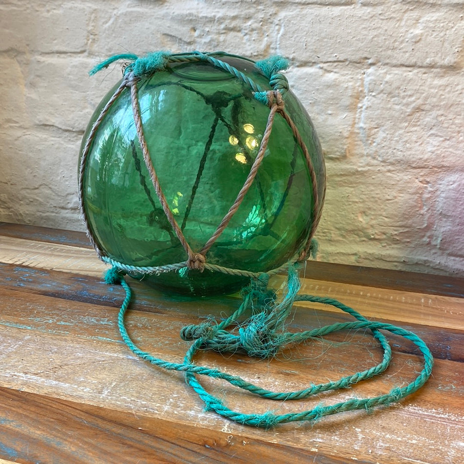 Japanische Fischerkugel grün Glas Deko Kugel mit Netz Glasschwimmer