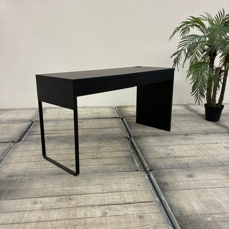 Design Schreibtisch Schwarz mit Schubladen modern Tisch Gebraucht