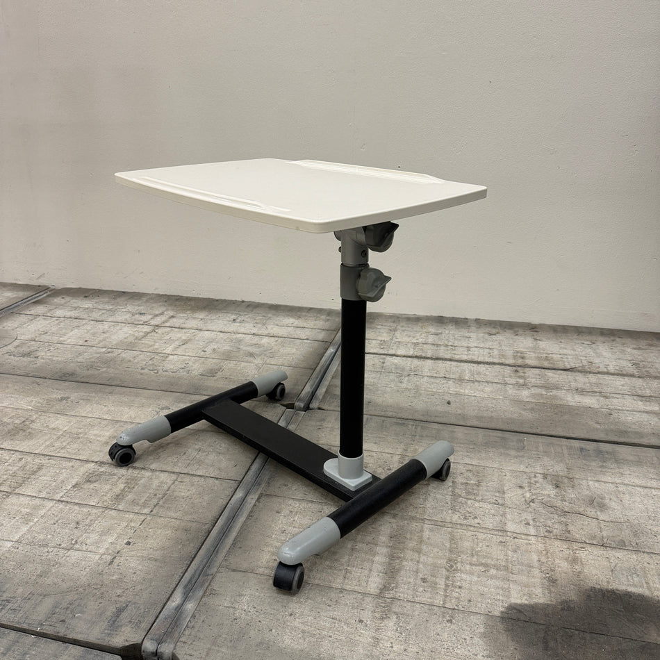 Laptoptisch Beistelltisch Neigbar Höhenverstellbar Rollbar Weiß Schwarz Mobil Gebraucht