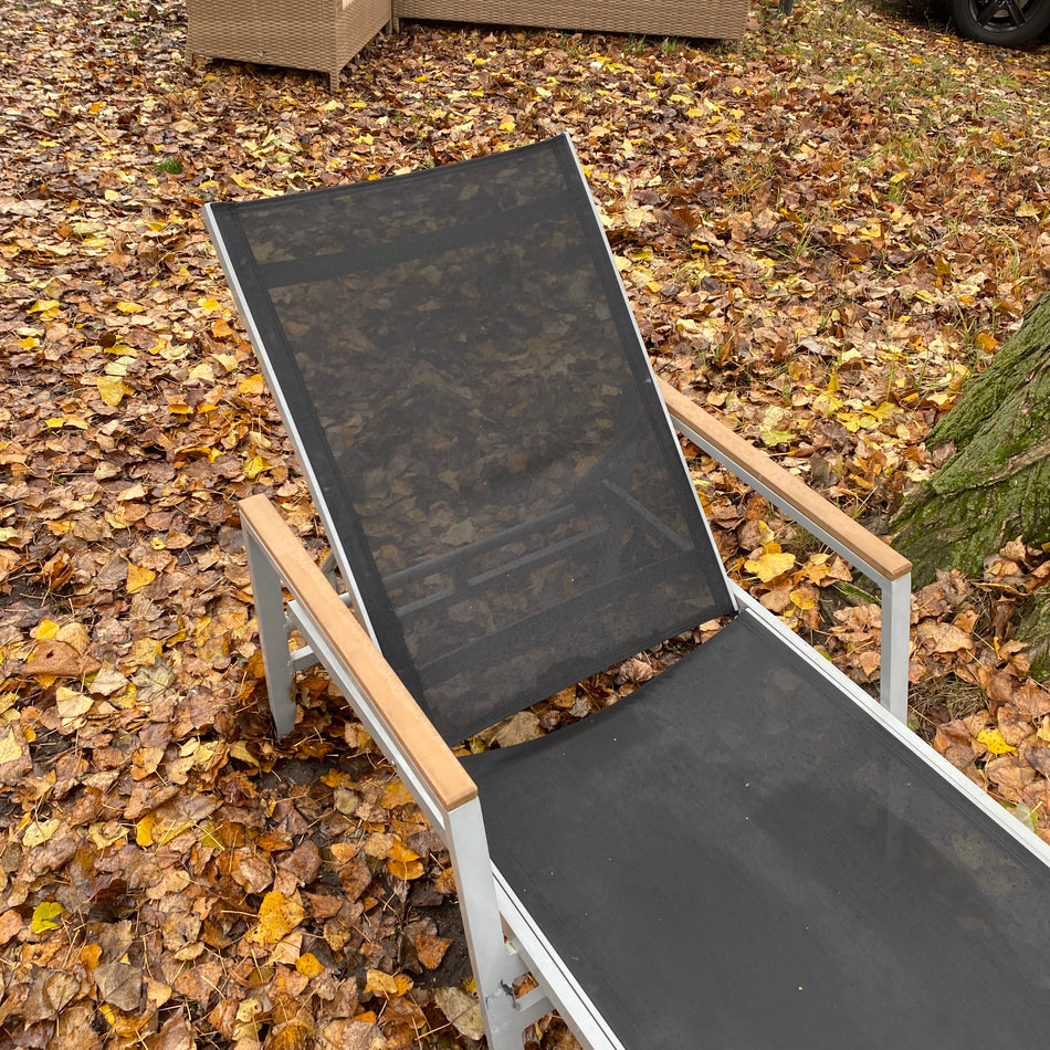 Gartenliege Aluminium mit Textilene & Holzarmlehnen – verstellbare Outdoor Liege – gebraucht