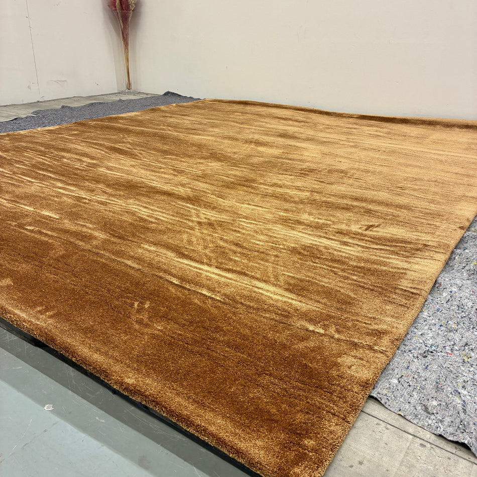 RUGx Designer Rug Cognac 300x380 High-Pile Velour Gold Brown Rug Used