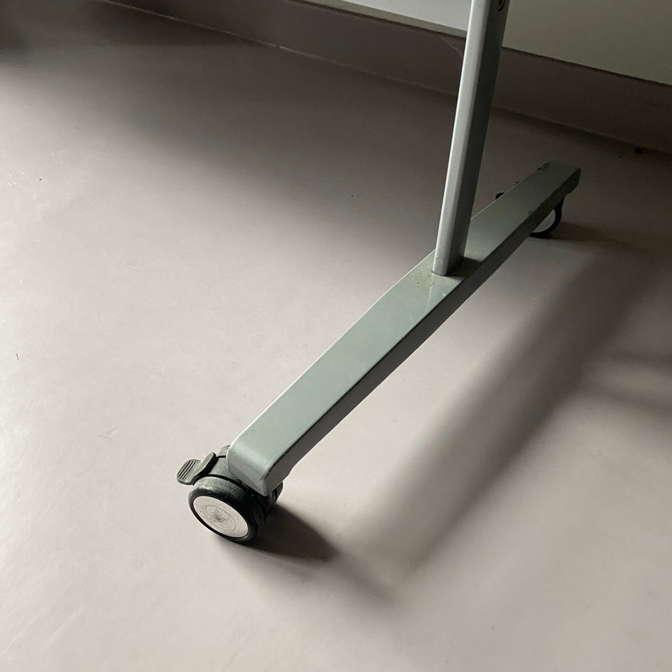 Pinnwand gebraucht grau Büro 150x190 doppelseitig