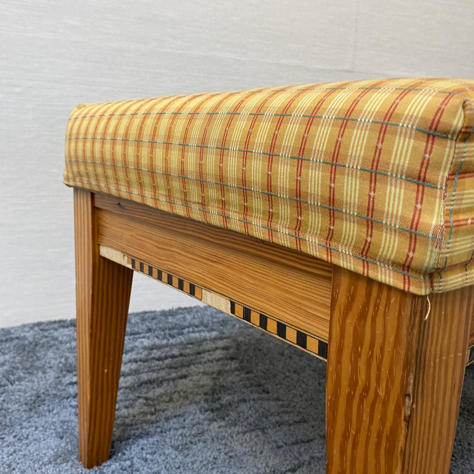 Sitzbank aus Kiefer-Furnier mit gepolsterter Karo-Sitzfläche – Retro & stabil – gebraucht