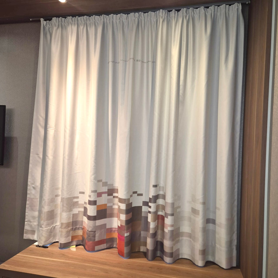 Gardine Vorhang Verdunkler 200x125 hellgrau gemustert gebraucht