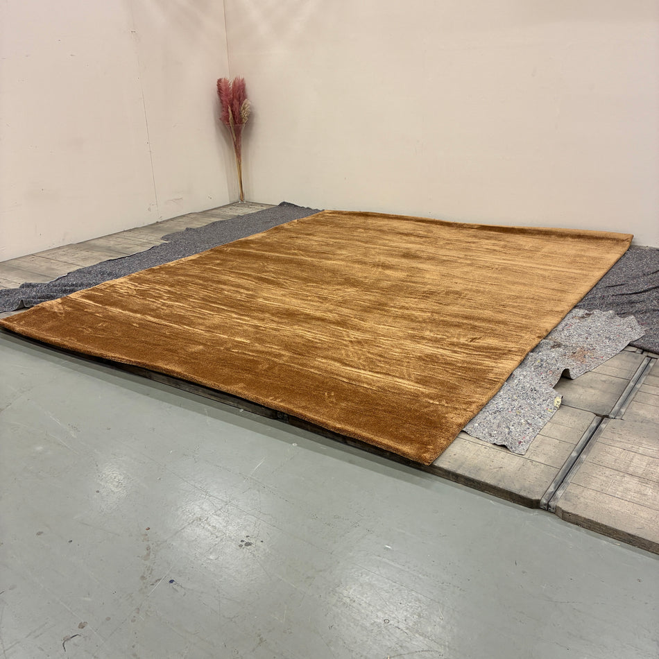 RUGx Designer Rug Cognac 300x380 High-Pile Velour Gold Brown Rug Used