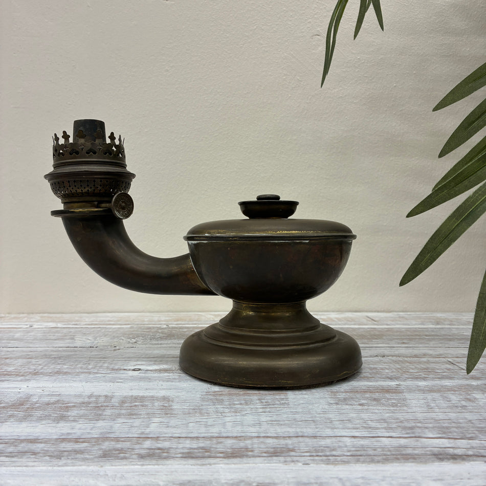 Petroleum-Tischlampe Messing Antiquität Denko Vintage