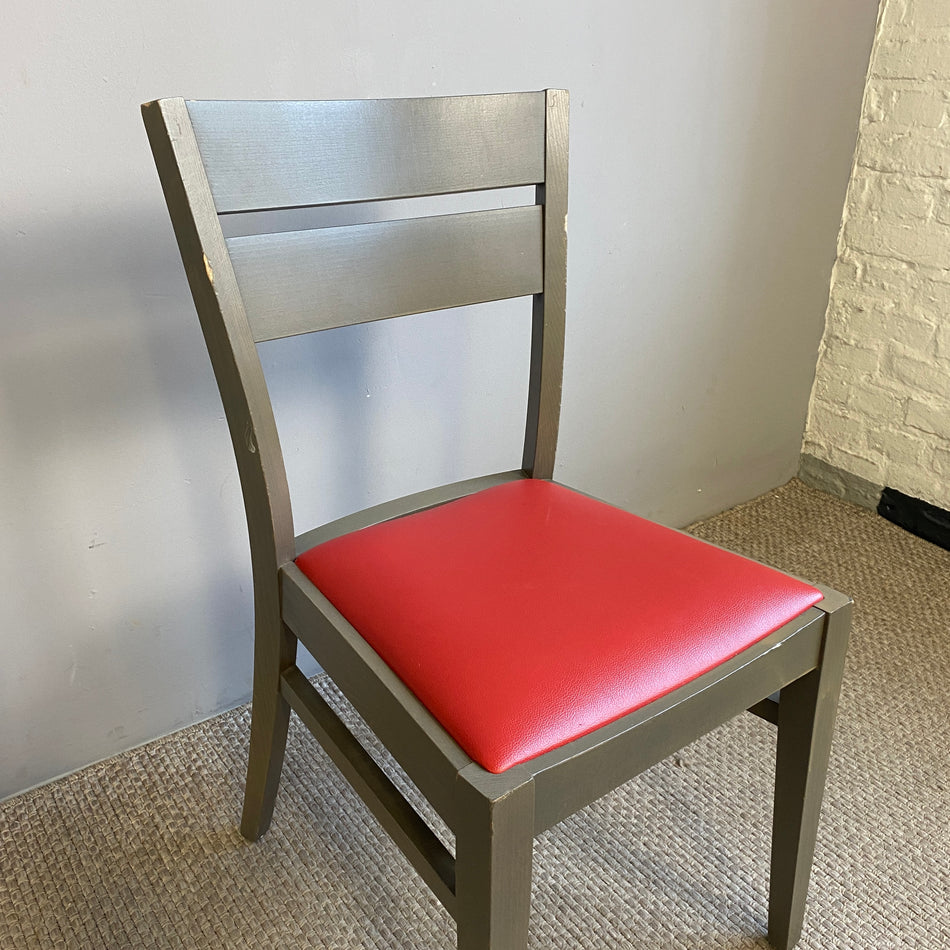 Stuhl gebraucht grau Holz Leder hell rot Esszimmerstuhl