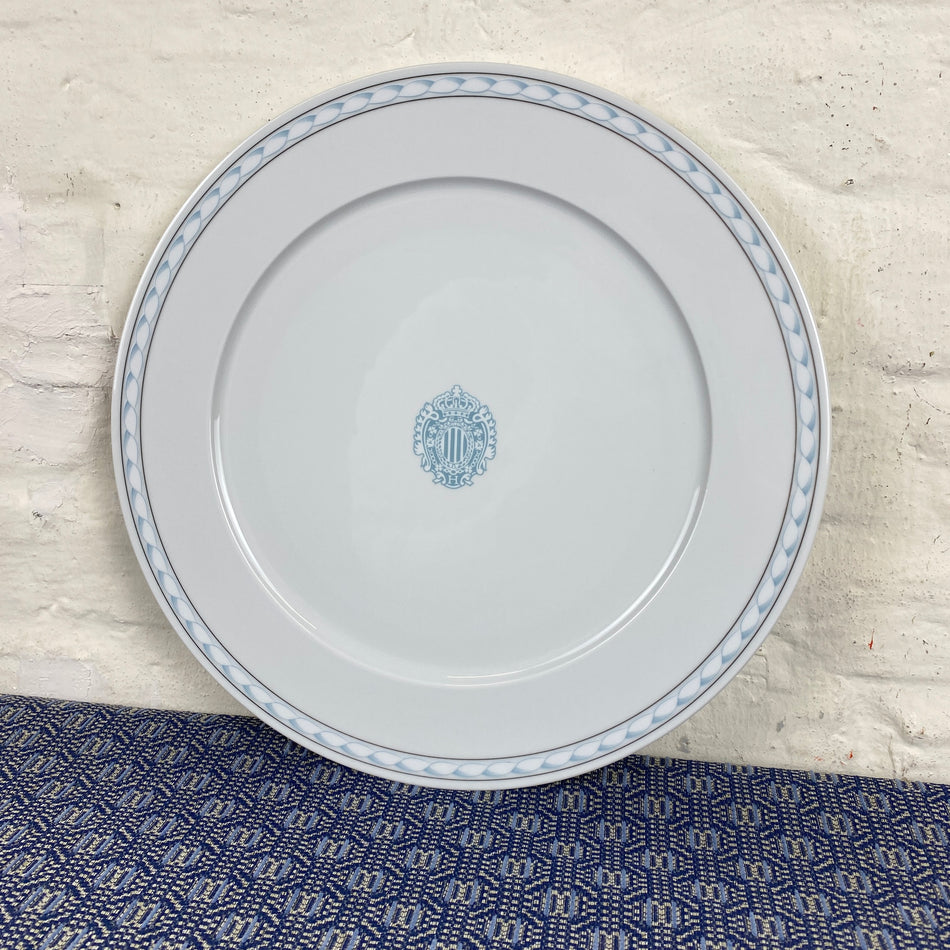Grand Hotel Heiligendamm Teller weiß blau Porzellan 33cm Emblem
