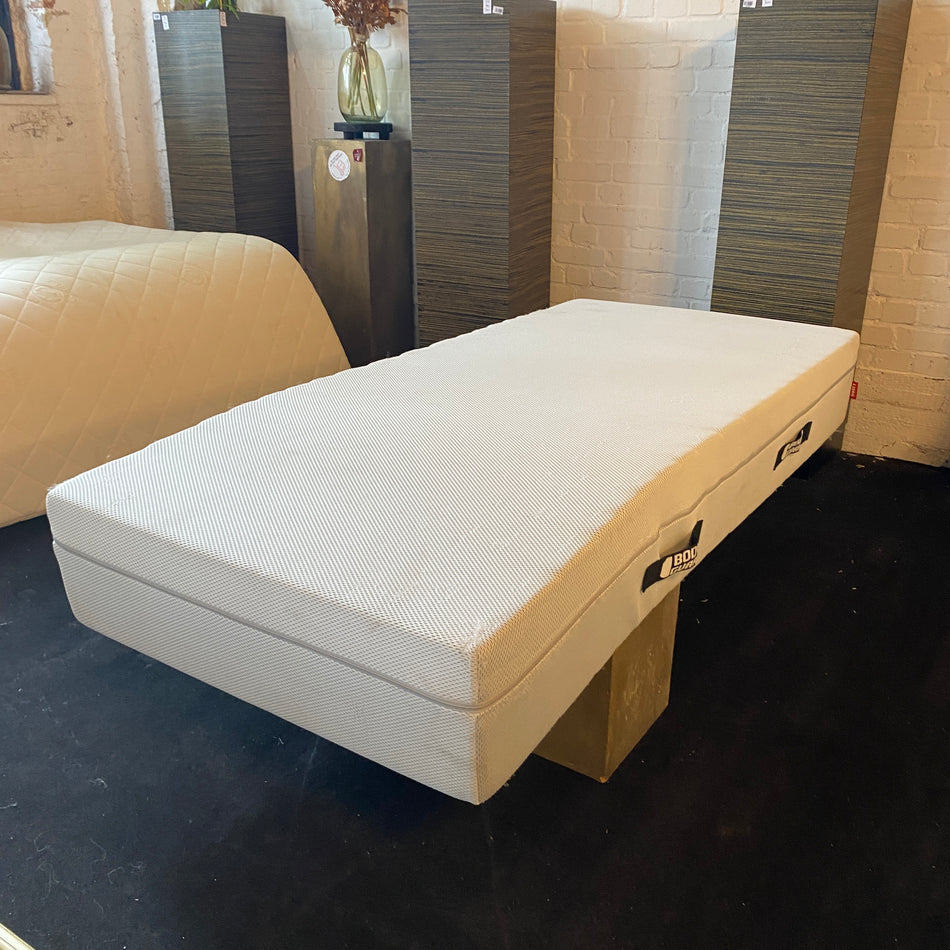 Bett1 Bodyguard Matratze 90x200 Einzelmatratze Kaltschaum