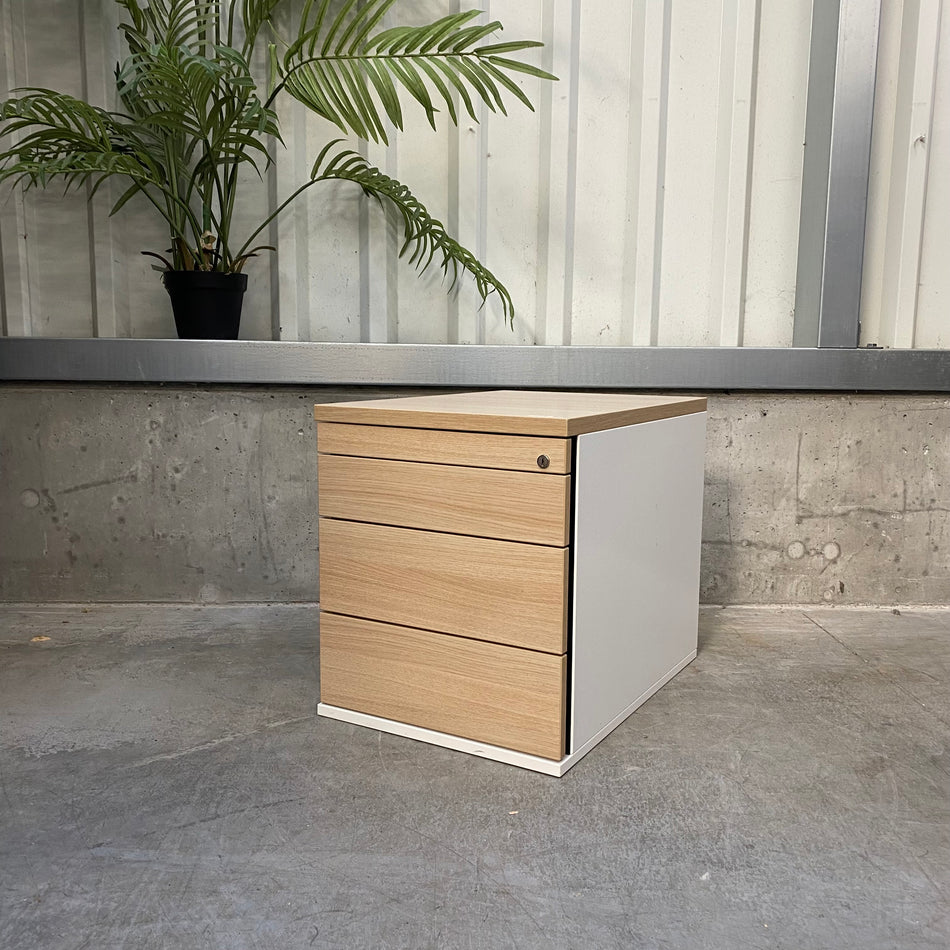 Büro Standcontainer aus Buche – Container gebraucht