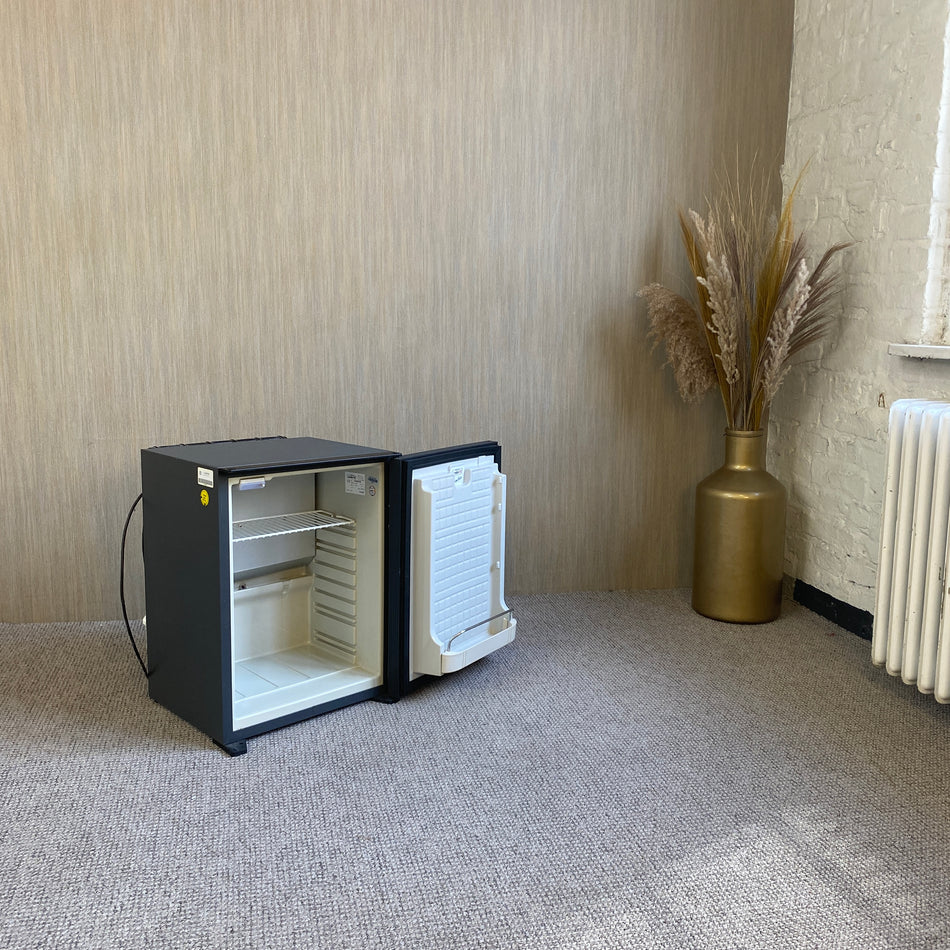 Indel B Minibar gebraucht grau Hotelkühlschrank