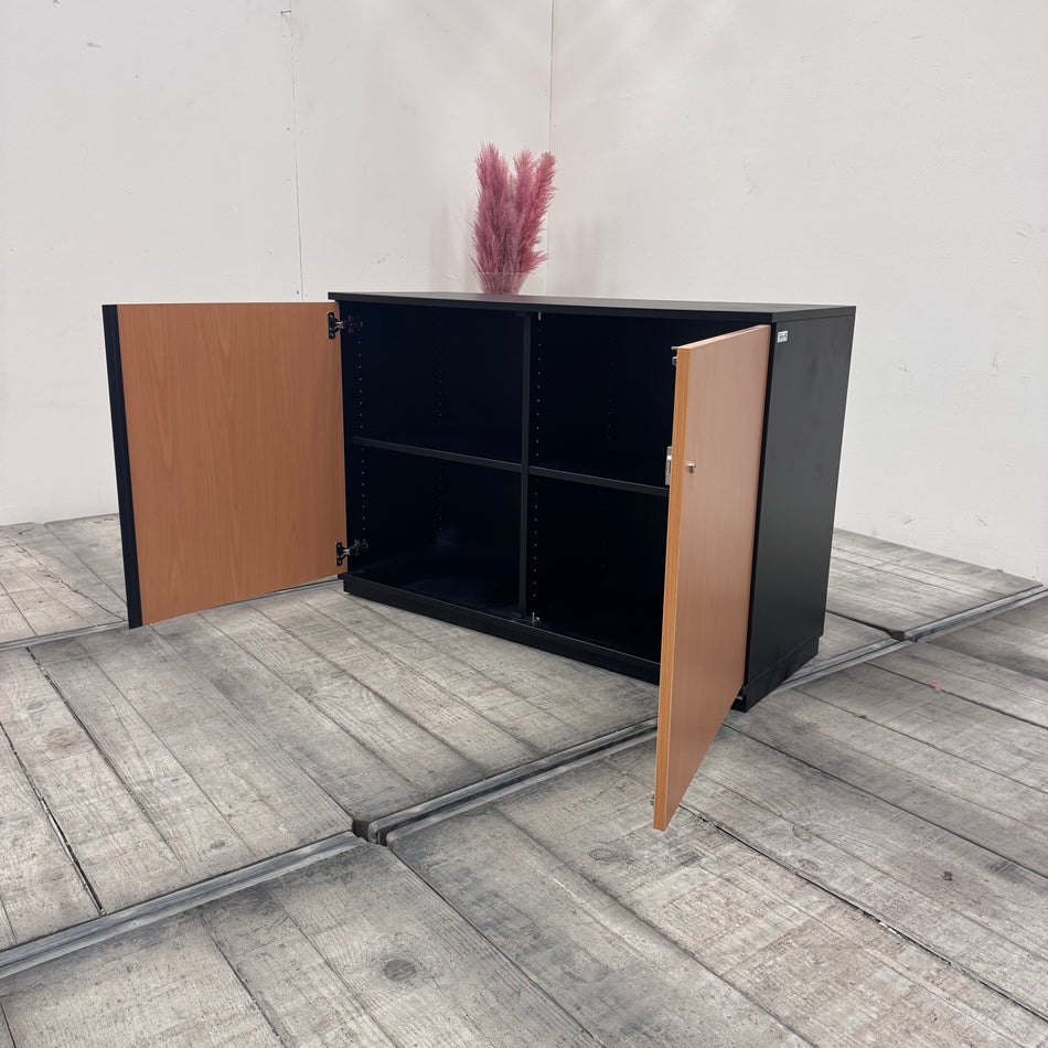 Flügeltürenschrank Aktenschrank Schwarz Braun Holz Mit 4 Fächern Schrank Gebraucht