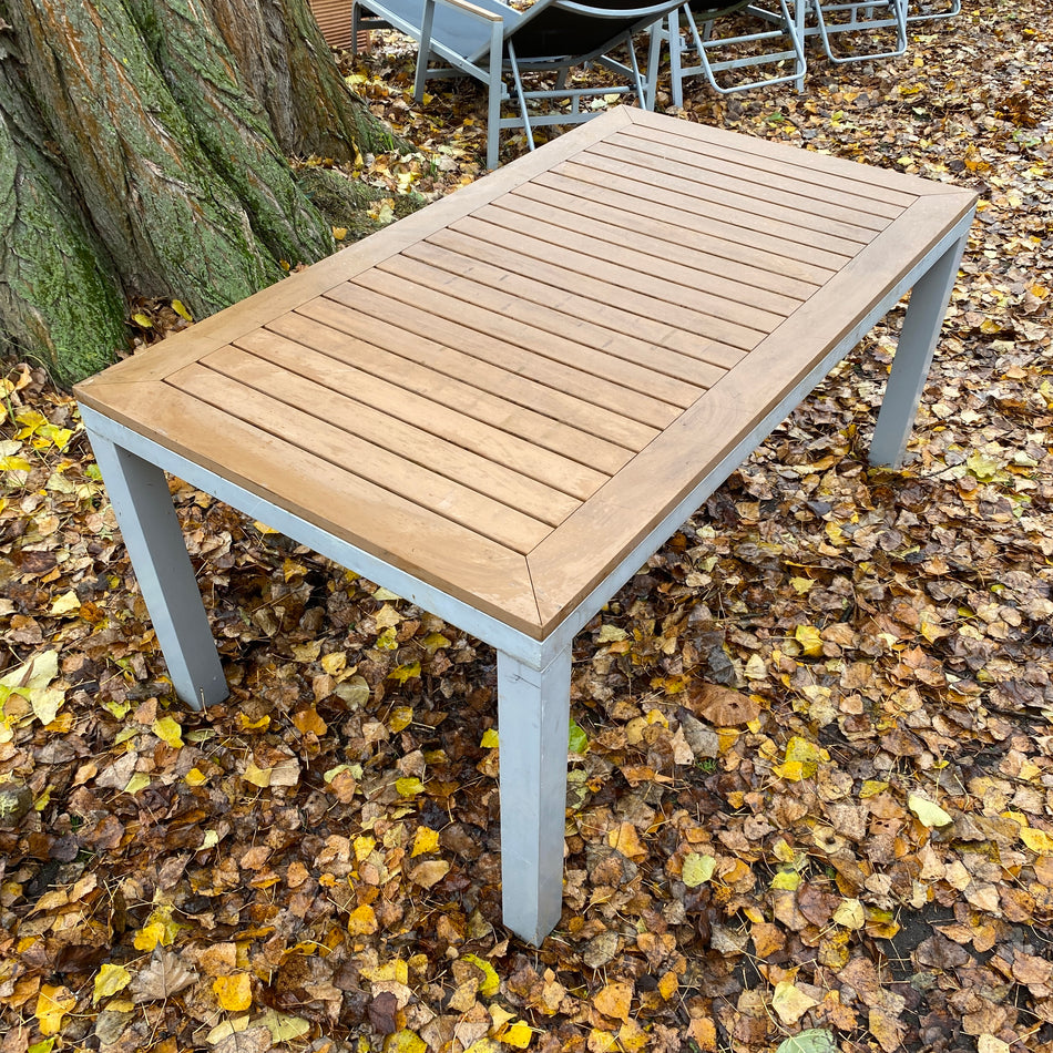 Gartentisch 160cm Aluminium mit Holzlatten – stabiler Outdoor Esstisch in modernem Design – gebraucht