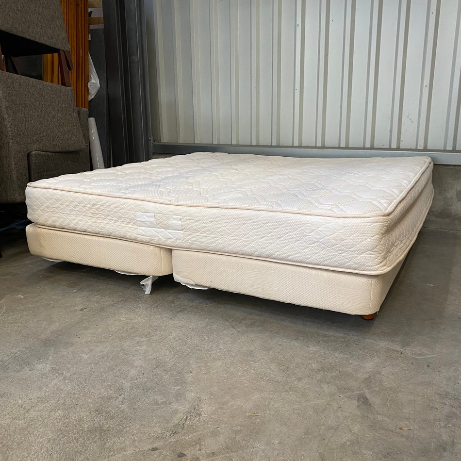 Boxspringbett creme mit Matratze 200x200 Bett gebraucht Doppelbett