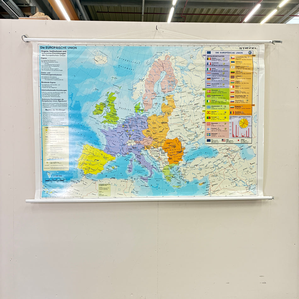 Vintage School Map – European Union – Geography Educational Chart, Boot-Shaped Roll Map, Used