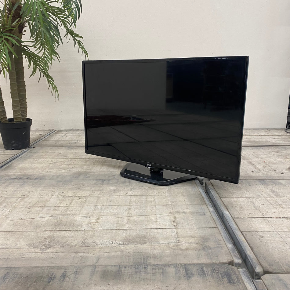 LG TV – 42 Zoll Full HD LED-Fernseher Gebraucht