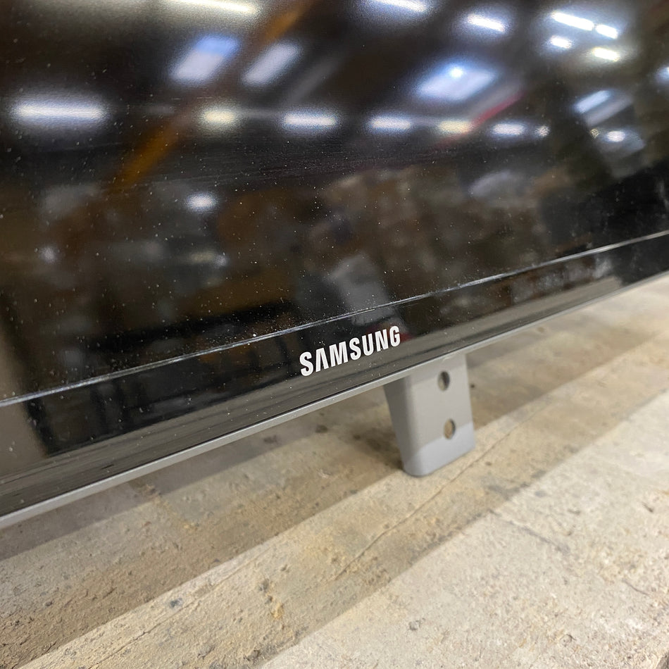 Samsung UE32F4000AW Fernseher Schwarz LCD Wand TV Gebraucht