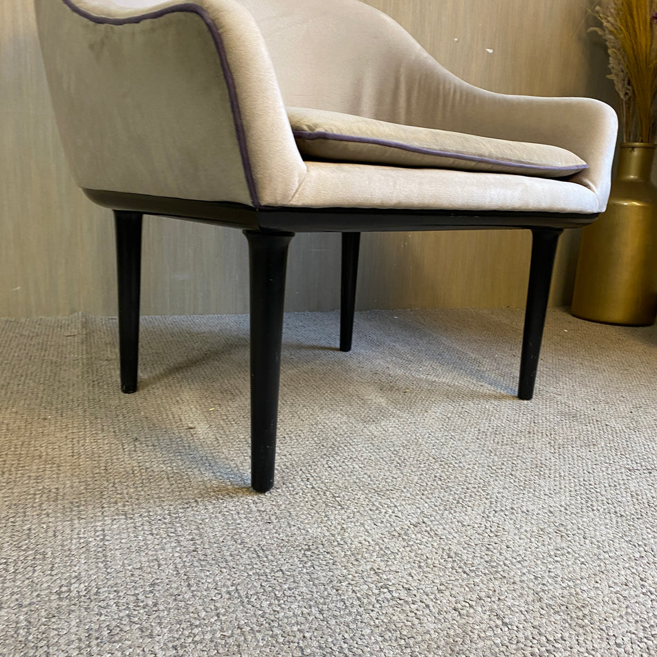 Lounge Sessel Beige – moderner Polstersessel mit Metallfüßen – gemütlicher Wohnzimmerstuhl – gebraucht