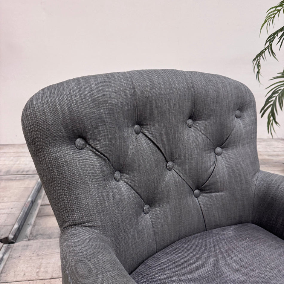 Stilmöbel Chesterfield-Stil Sessel Grau 5-Sterne Schlosshotel
