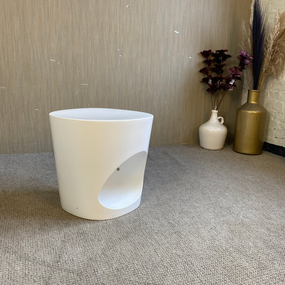 Polar Beistelltisch Weiß – Designer Tisch Hocker gebraucht