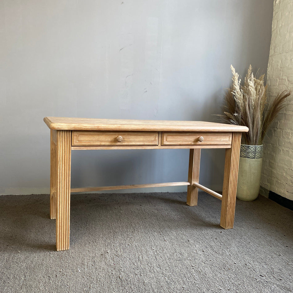 Schreibtisch Vollholz 130x60 2 Schubladen Landhaus