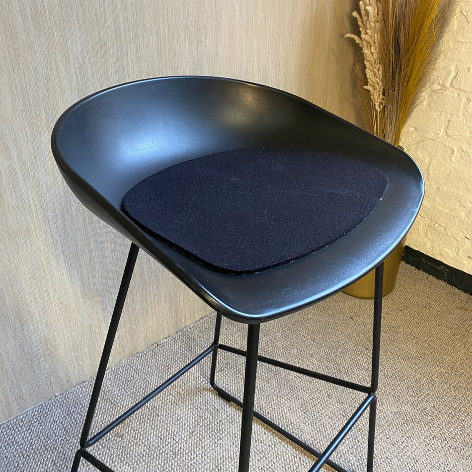 Hay About a Stool AAS 38 Barhocker schwarz Designer Hocker