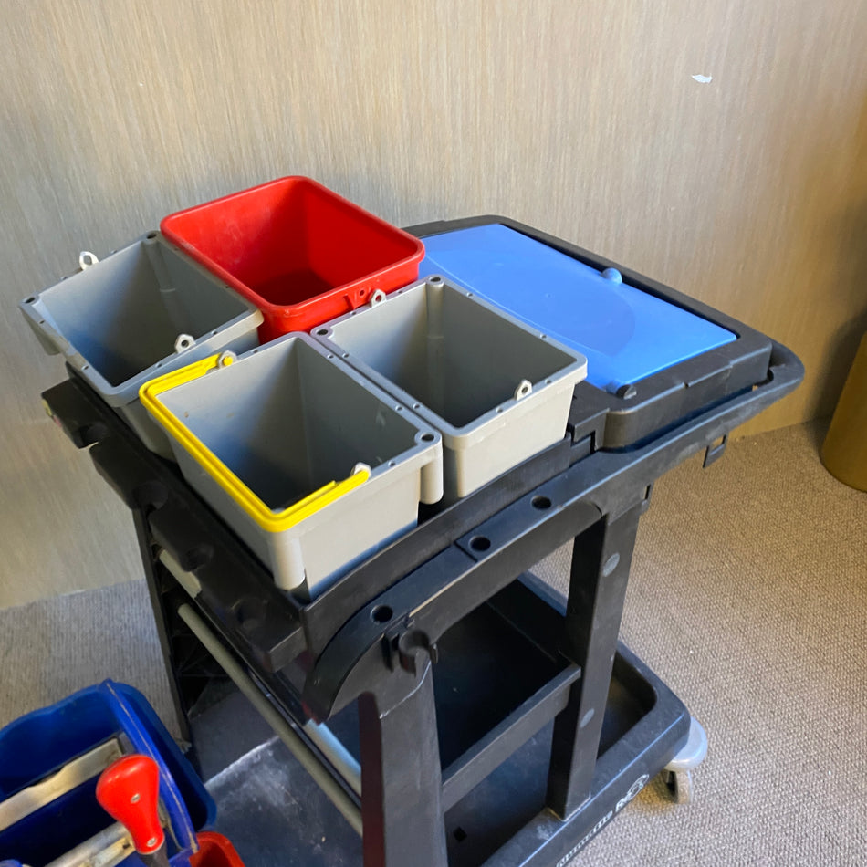 Numatic ReFlo Reinigungswagen mit Doppelfahreimer & Zubehör – Putzwagen Profi – gebraucht