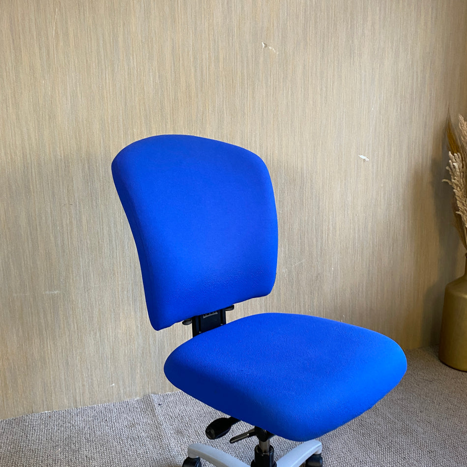 Dauphin Zeta Bürodrehstuhl gebraucht blau Stuhl