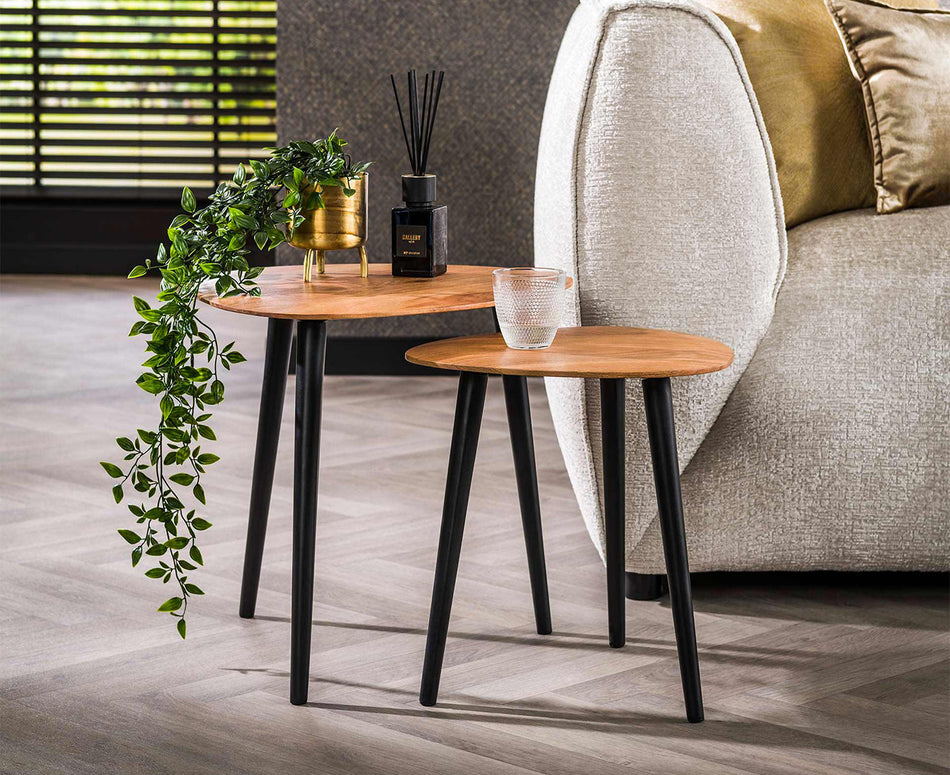 2er Set Beistelltisch klein dreieckig Massivholz Akazie