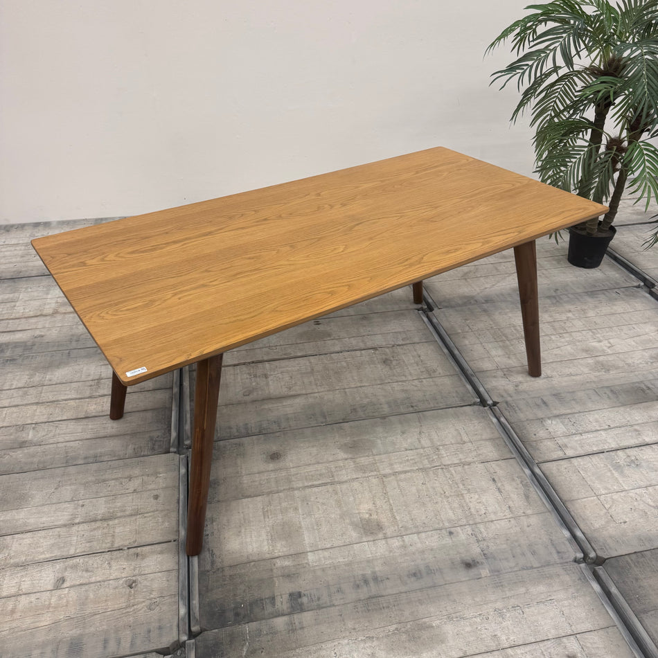 Chervil Design Esstisch 180cm Massivholz Eiche Retro Skandi Tisch