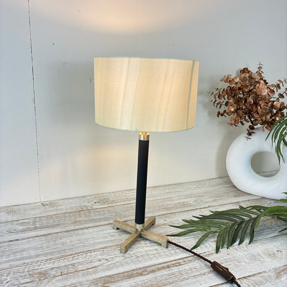 Porta Romana Tischlampe Schwarz Beige Metall Vintage Kreuzfuß Lampe Gebraucht